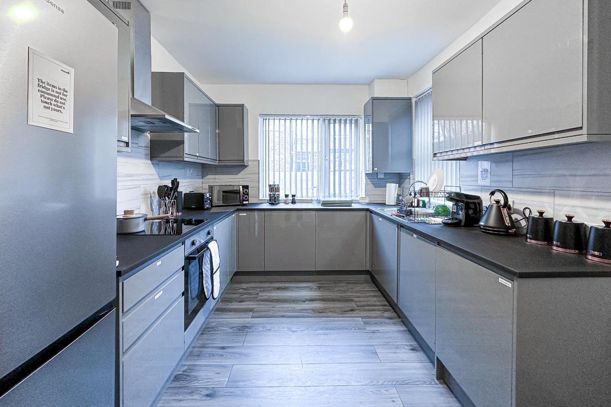 Ashfield Co-Living - Private Room Self-Cater مانشستر المظهر الخارجي الصورة
